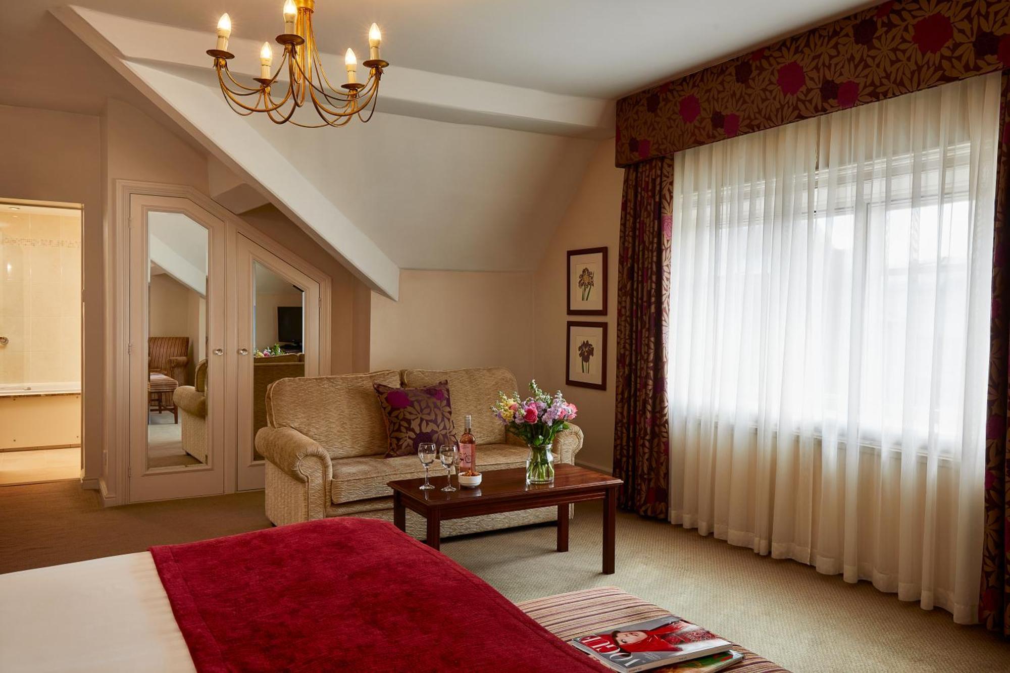 Macdonald New Blossoms Hotel Chester Eksteriør bilde