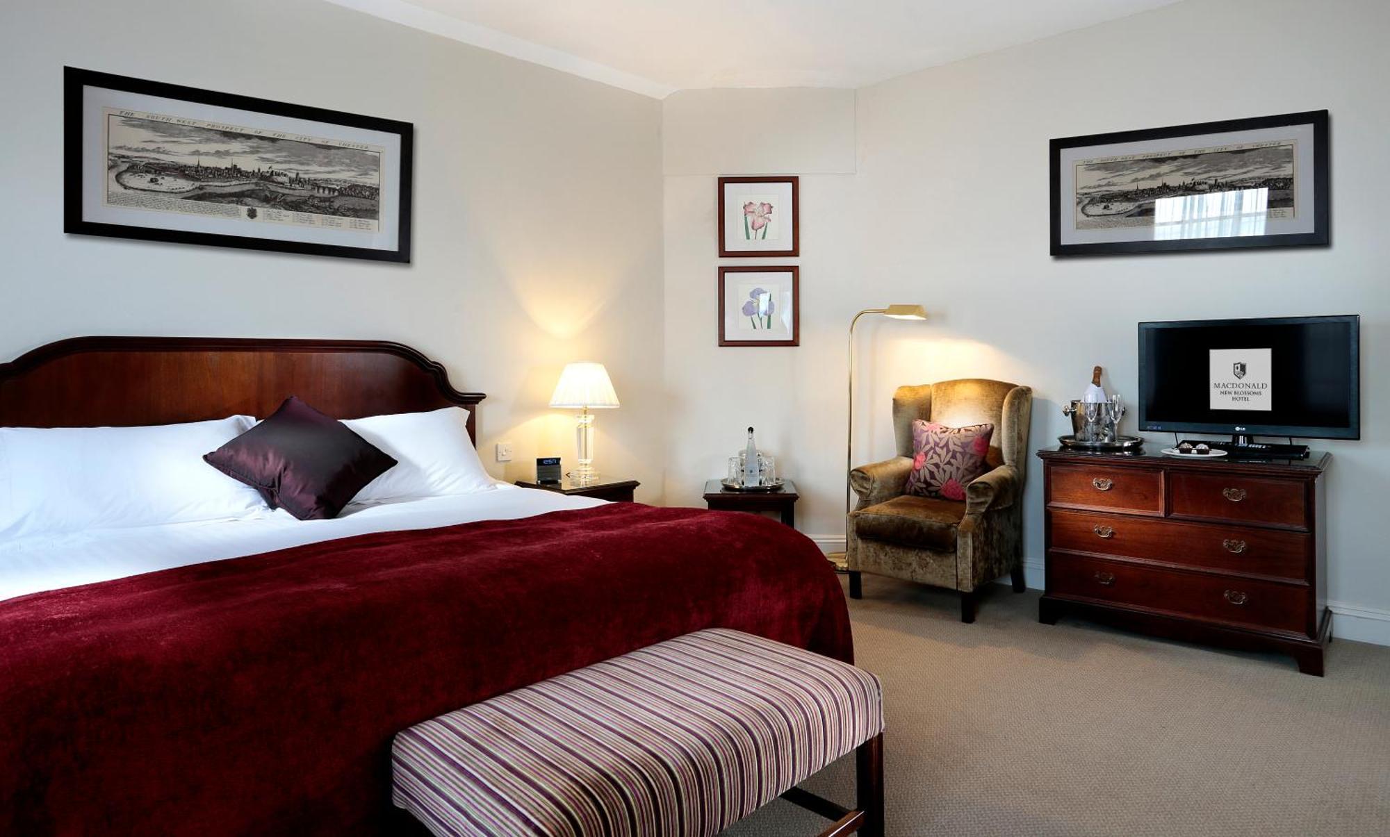Macdonald New Blossoms Hotel Chester Eksteriør bilde